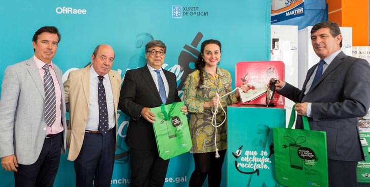 La campaña «Lo que se enchufa, se recicla» viajará por 138 municipios gallegos