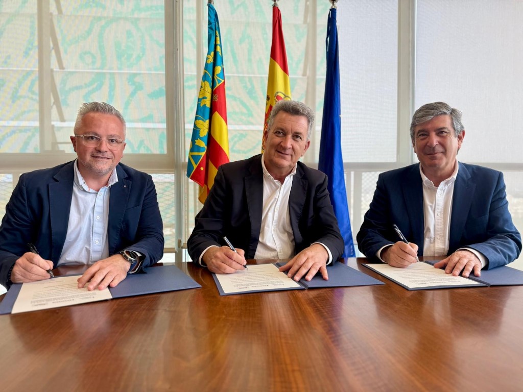 Fundación ECOLEC Envases, junto a Ecovidrio, firma un convenio con la Comunidad Valenciana para el reciclaje de residuos de envases de vidrio